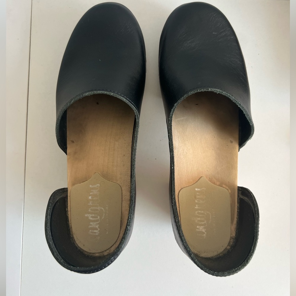 Sandgrens swedish closed back clogs